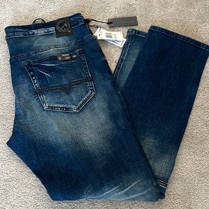 Max-x Jeans by Buffalo David Bitton